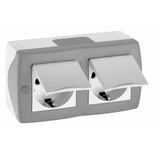 Блок с розетками влагозащищенными с заземлением и крышкой Mono Electric Octans IP20 104-020001-184 Блок с розетками влагозащищенными с заземлением и крышкой Mono Electric Octans IP20 104-020001-184