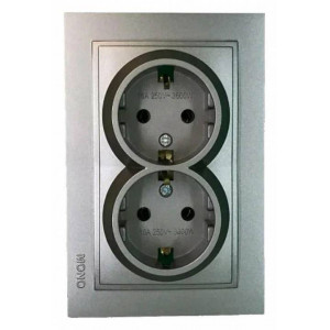 Розетка двойная с заземлением с крышкой Mono Electric Despina 102-242404-120 Розетка двойная с заземлением с крышкой Mono Electric Despina 102-242404-120
