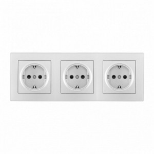 Розетка с заземлением и со шторкой Arte Milano SET06-3 SET06-3-40-1x3 silver Розетка с заземлением и со шторкой Arte Milano SET06-3 SET06-3-40-1x3 silver