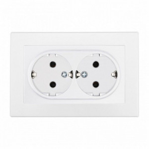 Розетка двойная с заземлением и со шторкой Arte Milano SET06-2 SET06-double-40-2 white Розетка двойная с заземлением и со шторкой Arte Milano SET06-2 SET06-double-40-2 white