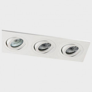 Встраиваемый светильник Italline SAG303-4 SAG303-4 white/white Встраиваемый светильник Italline SAG303-4 SAG303-4 white/white